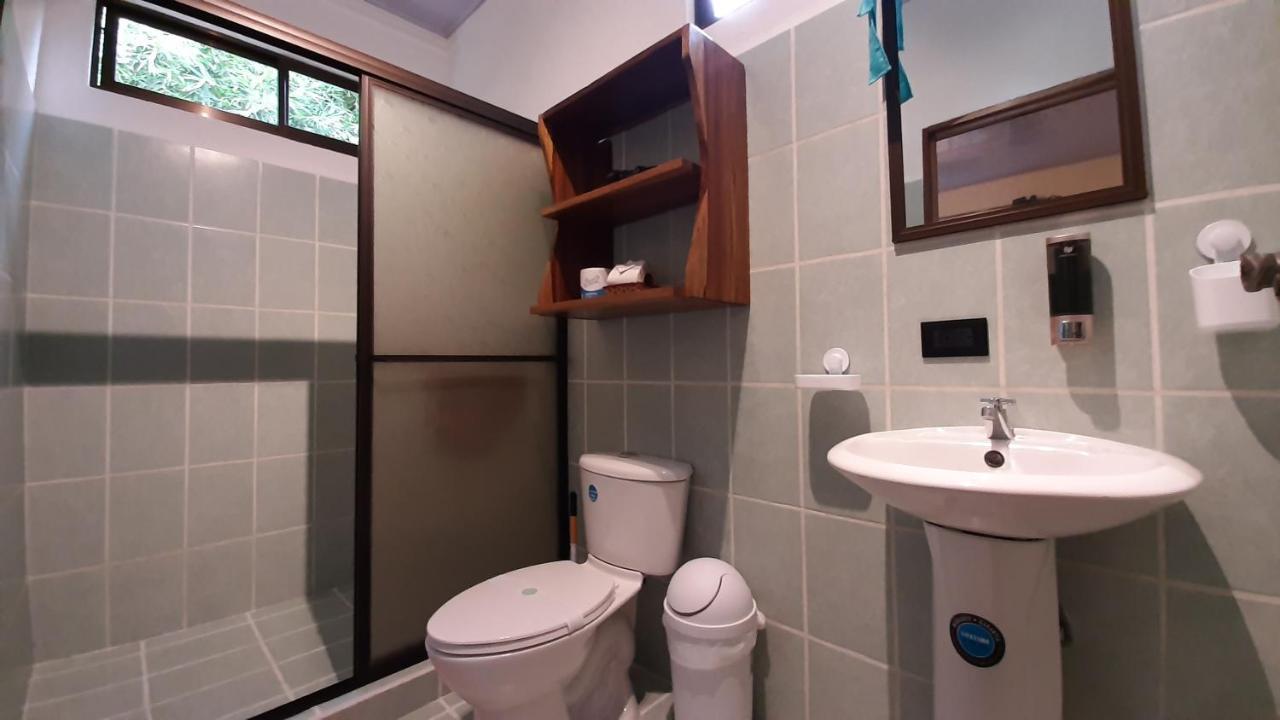 Casa Martina Apartment Cahuita Bagian luar foto