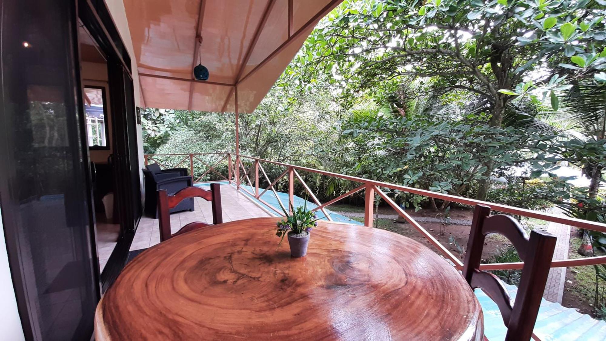 Casa Martina Apartment Cahuita Bagian luar foto